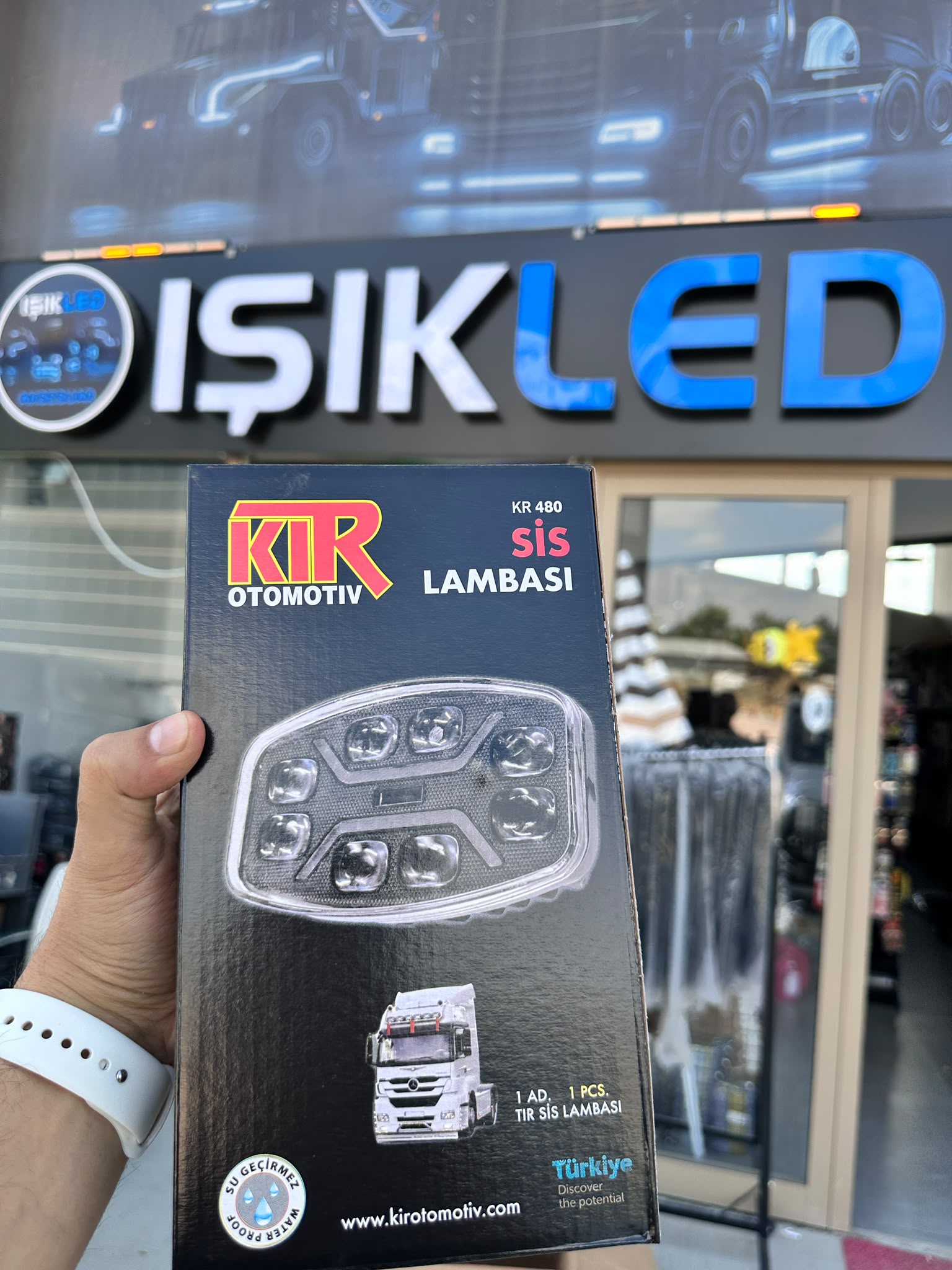 kır Kırmoon Sis - Görsel 1
